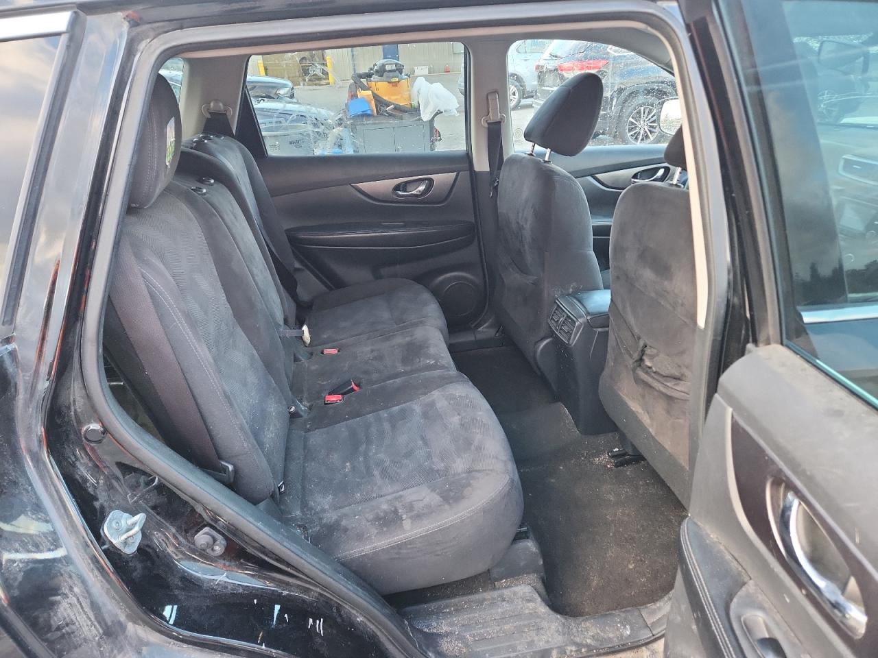 2015 Nissan Rogue S VIN: KNMAT2MV1FP521113 Lot: 89825155