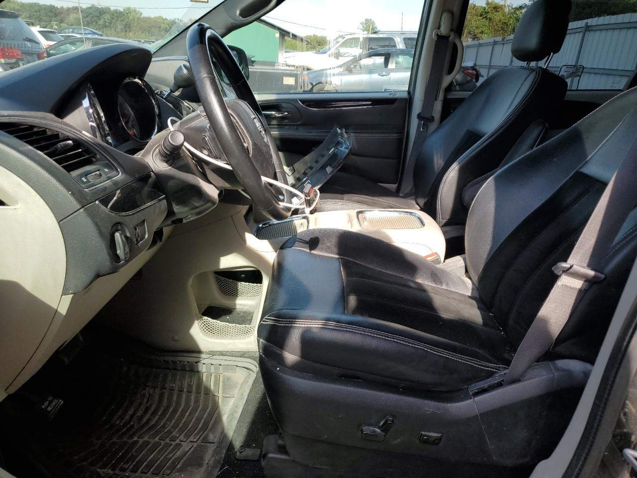 2017 Dodge Grand Caravan Sxt VIN: 2C4RDGCG7HR671700 Lot: 84892755