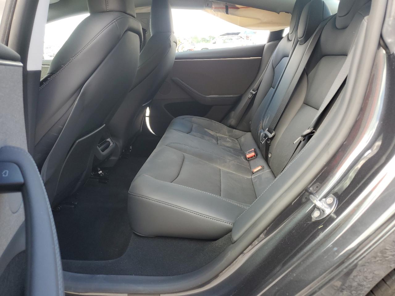 2025 Tesla Model 3 VIN: 5YJ3E1EA3SF037697 Lot: 86879665