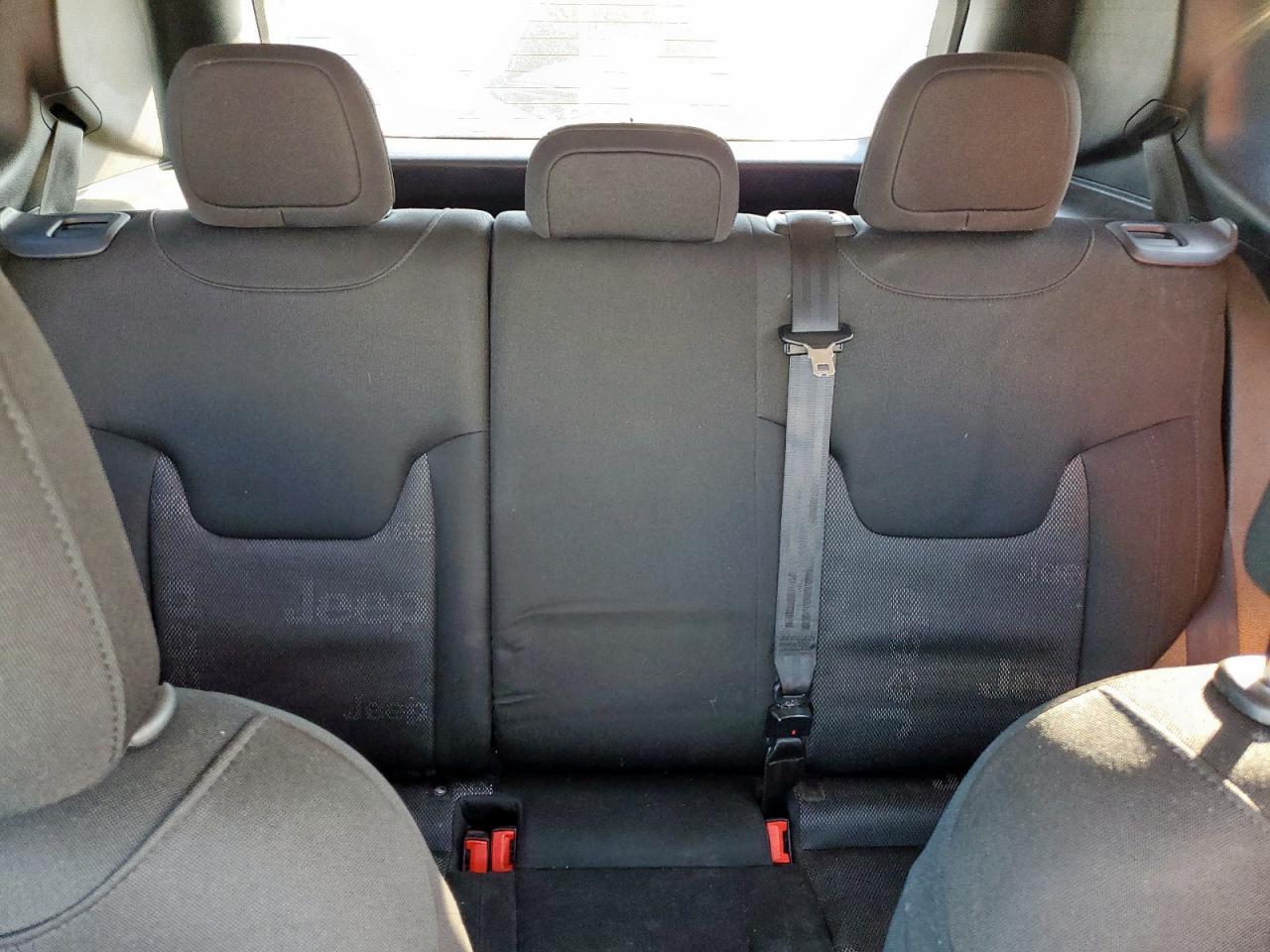 2017 Jeep Renegade Latitude VIN: ZACCJABB3HPE94245 Lot: 85098705