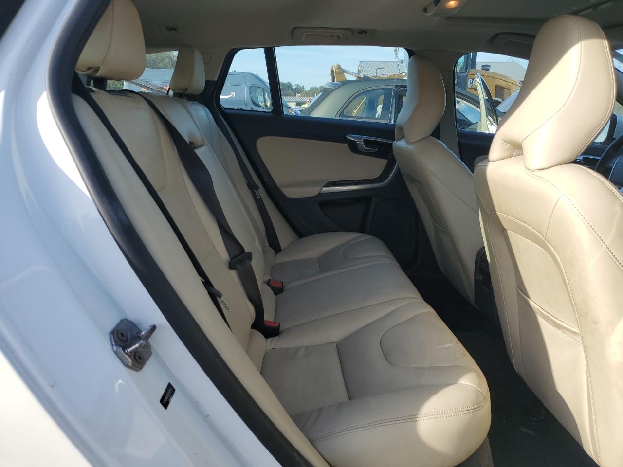 2017 Volvo V60 T5 Platinum VIN: YV140MEM2H1351240 Lot: 84871705