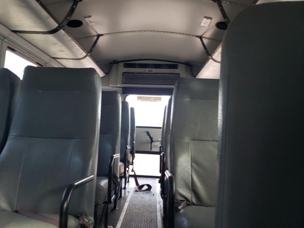 2011 GMC Savana Cutaway G3500 VIN: 1GD072BG8B1148584 Lot: 82042235