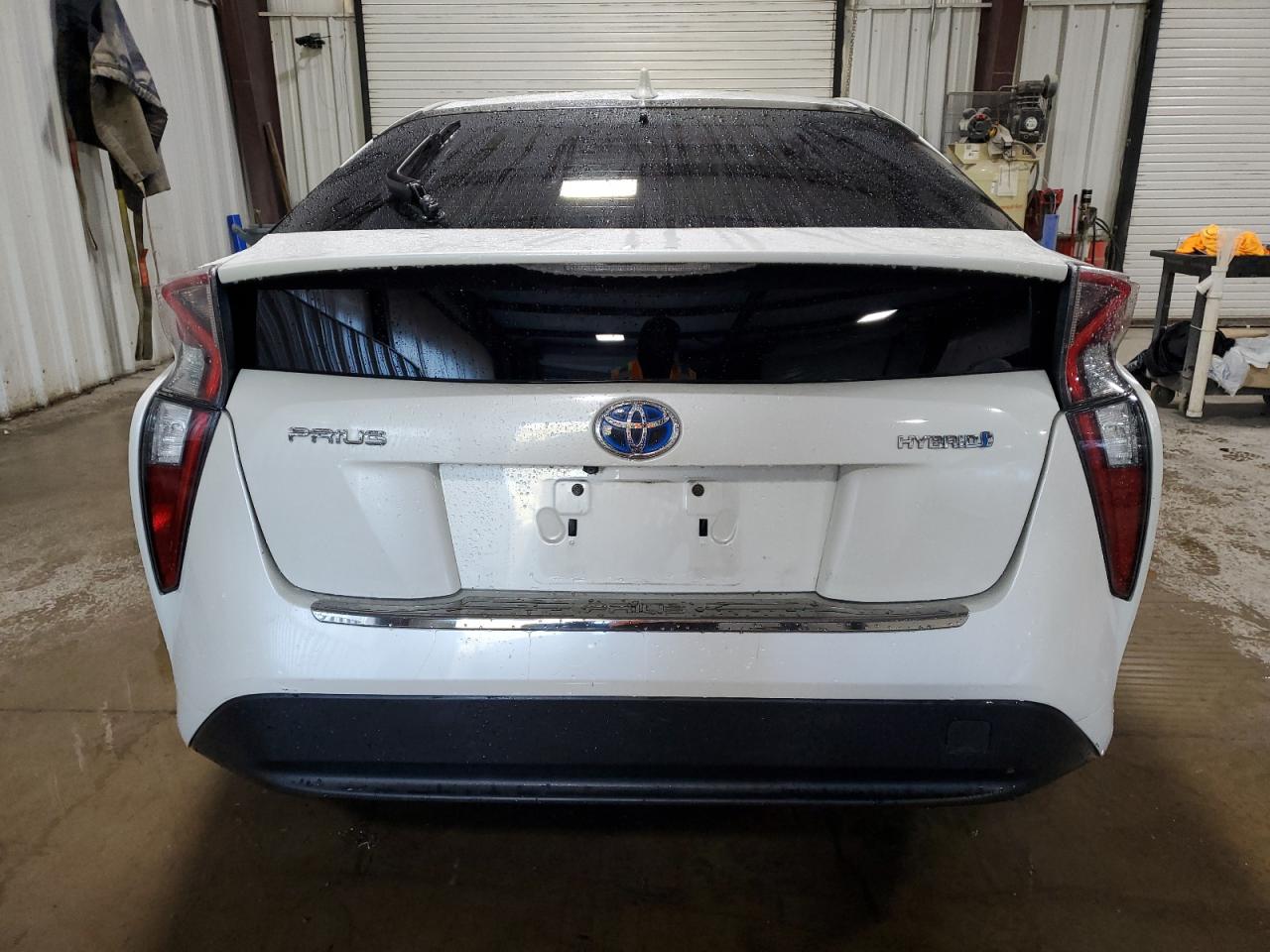 2016 Toyota Prius VIN: JTDKARFU2G3011434 Lot: 84400565