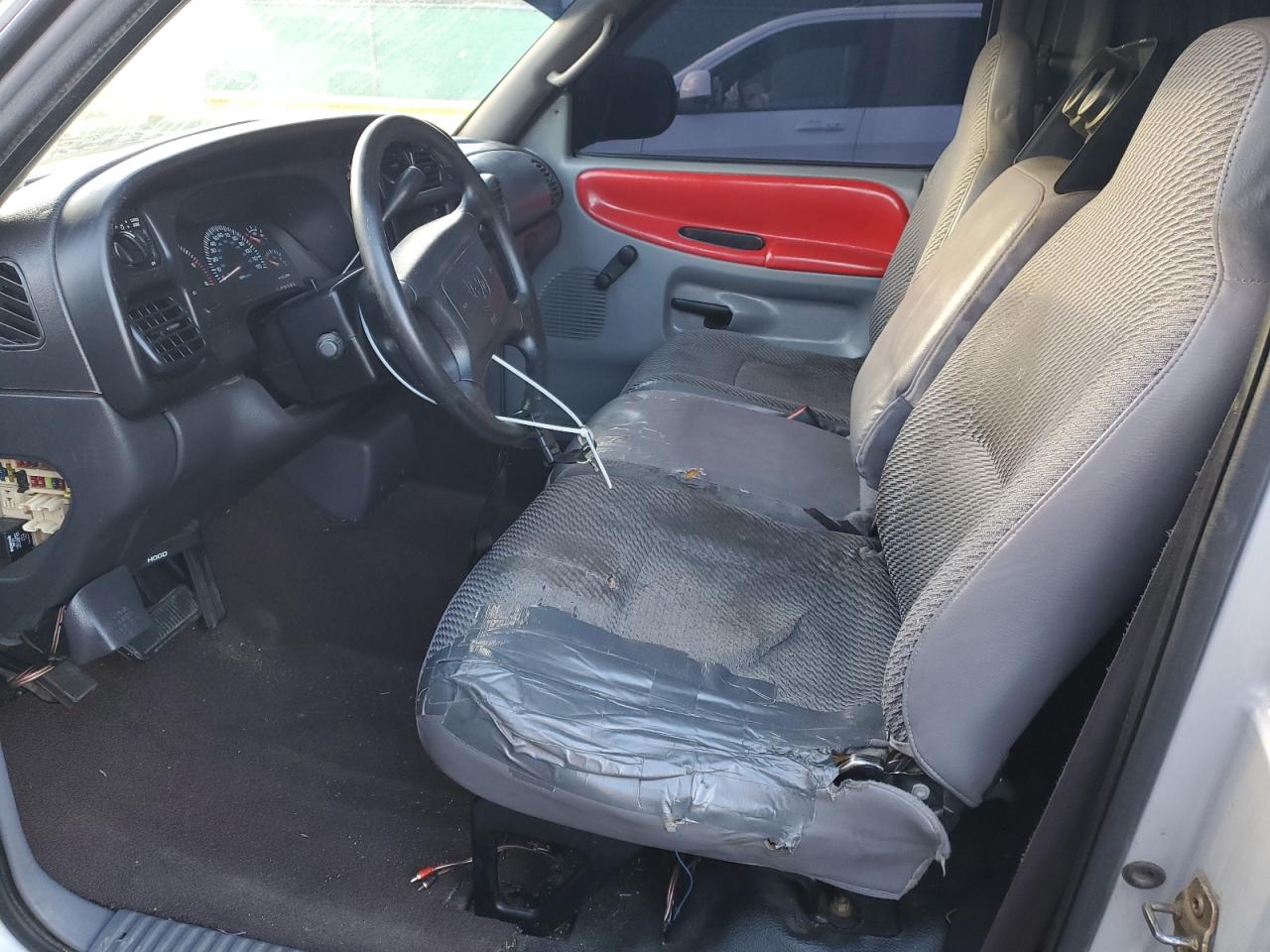 2001 Dodge Ram 1500 VIN: 1B7HC16X31S300352 Lot: 87245535