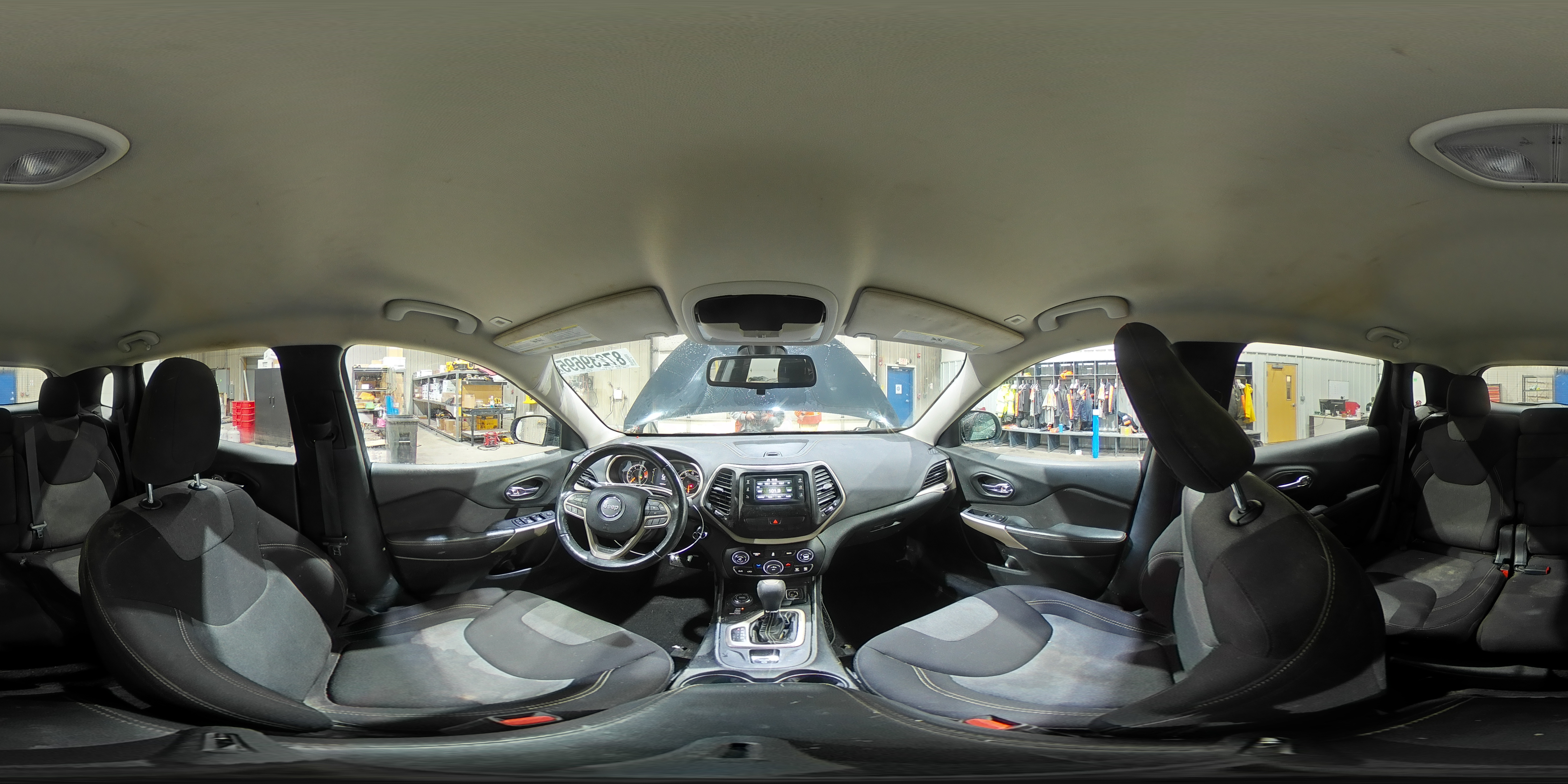 2018 Jeep Cherokee Latitude VIN: 1C4PJMCB1JD508813 Lot: 87239695