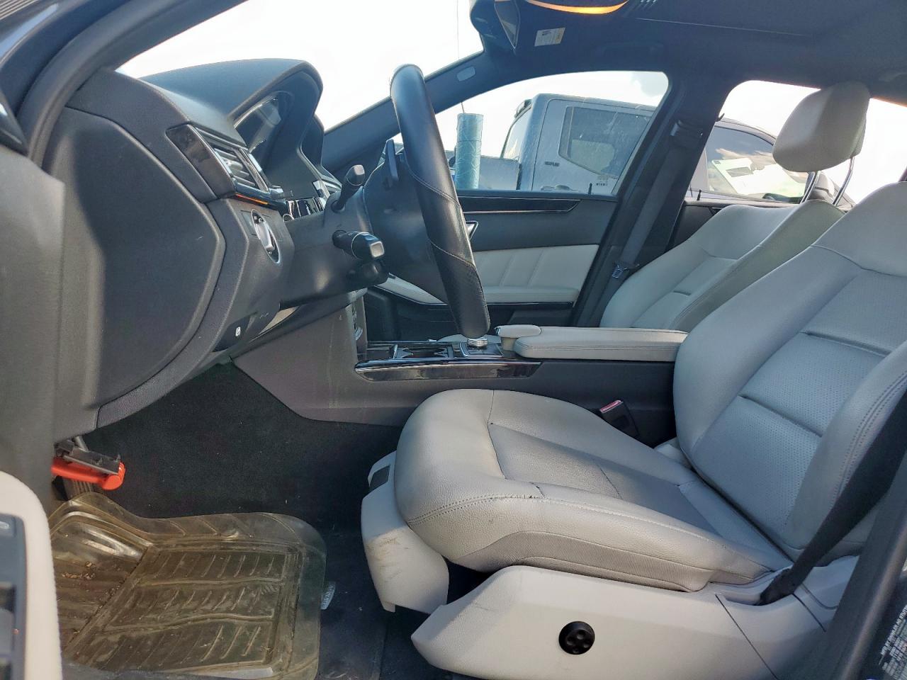 2012 Mercedes-Benz E 350 VIN: WDDHF5KBXCA531305 Lot: 85934795