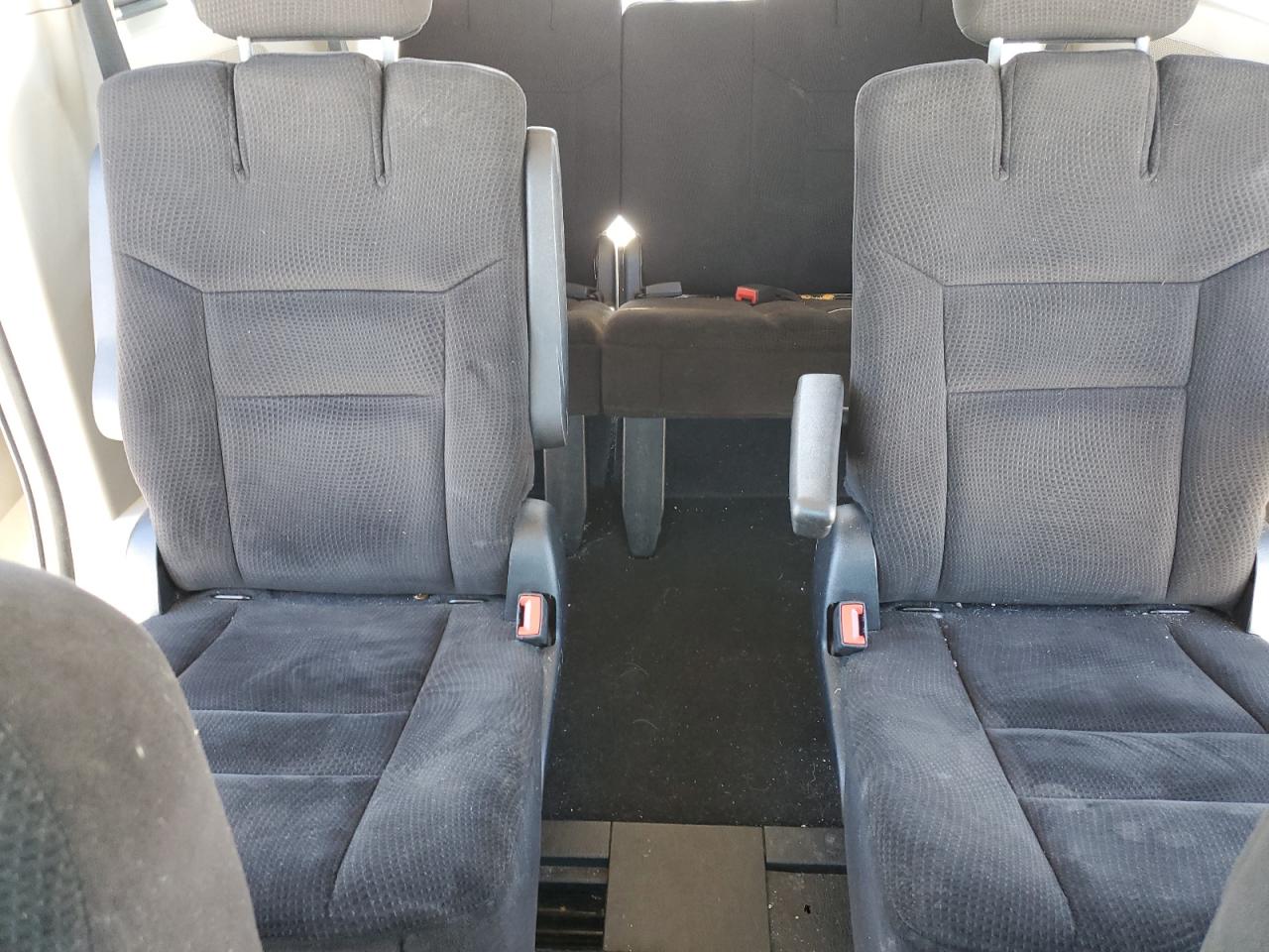 2014 Dodge Grand Caravan Sxt VIN: 2C4RDGCG5ER305469 Lot: 71795195