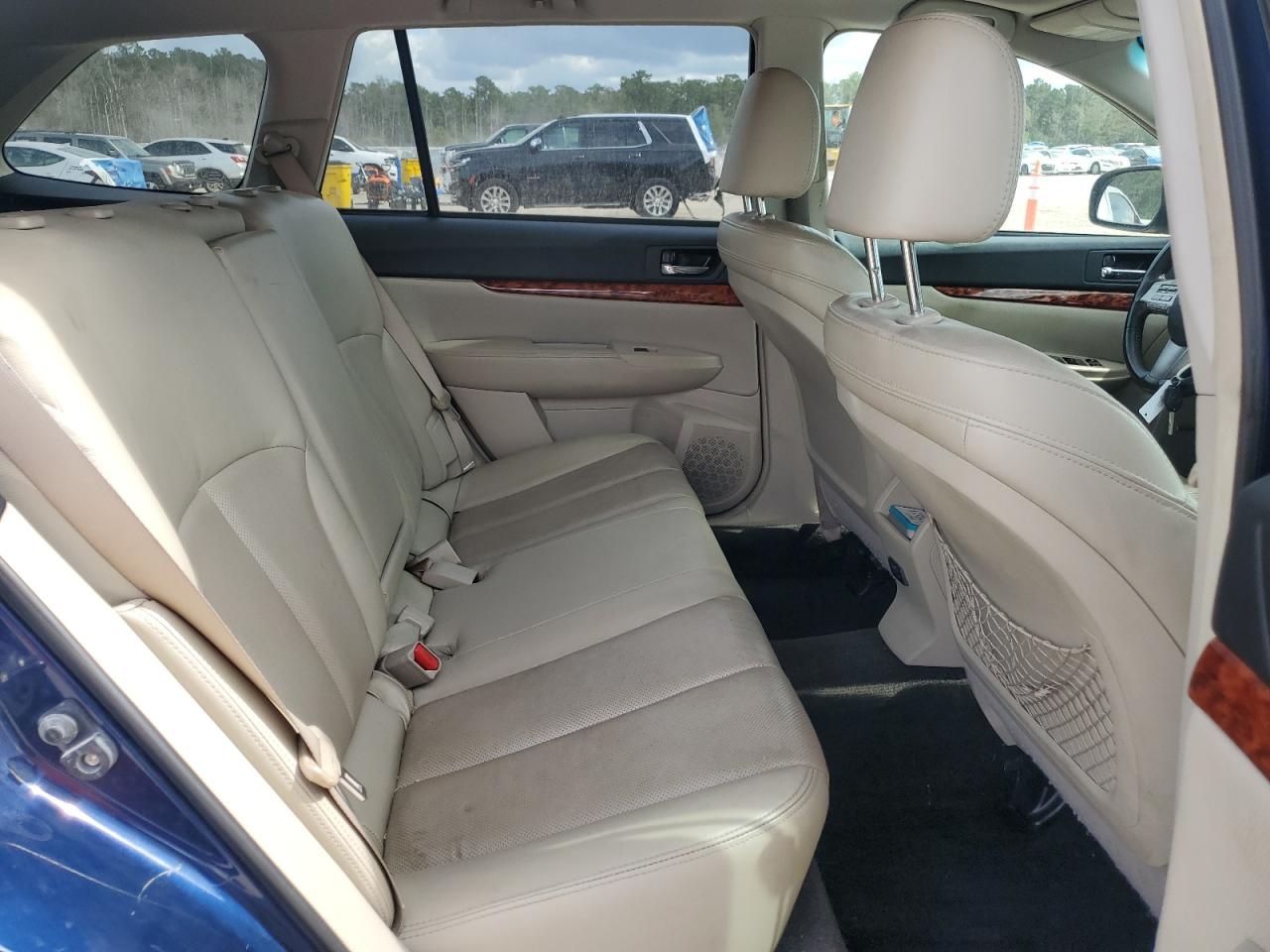 2011 Subaru Outback 3.6R Limited VIN: 4S4BRDKC3B2419640 Lot: 85567235