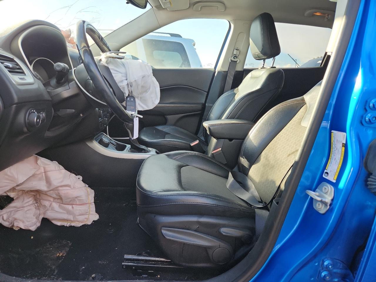 2019 Jeep Compass Latitude VIN: 3C4NJDBB8KT596988 Lot: 86320505