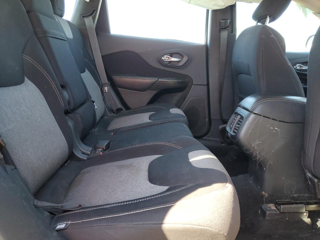 2014 Jeep Cherokee Sport VIN: 1C4PJLAB9EW163652 Lot: 86486535