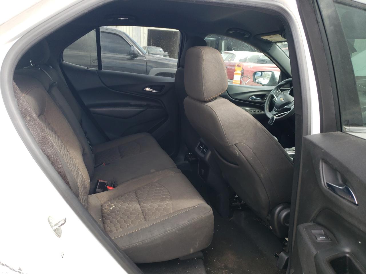 2018 Chevrolet Equinox Lt VIN: 2GNAXJEV2J6216071 Lot: 81960095