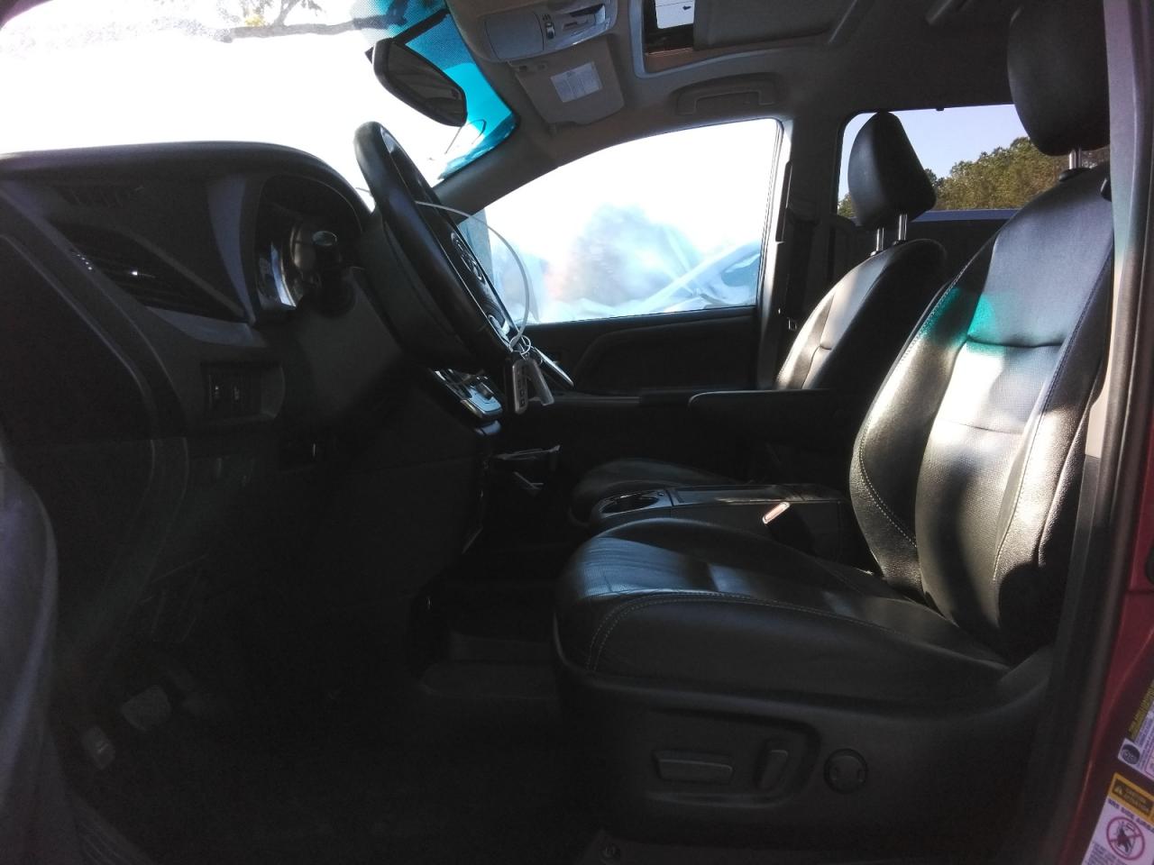 2016 Toyota Sienna Se VIN: 5TDXK3DC0GS726608 Lot: 81816605