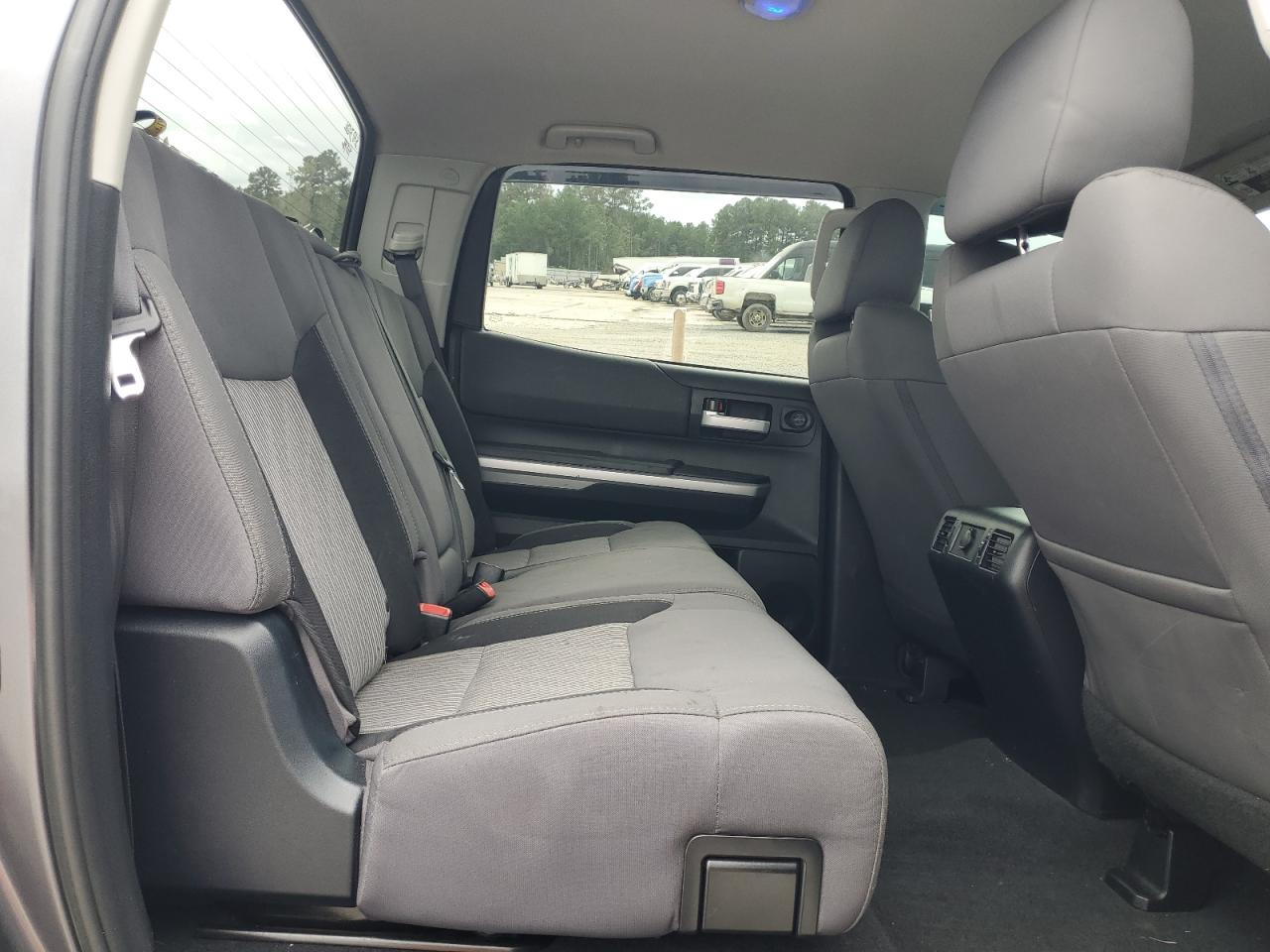 2017 Toyota Tundra Crewmax Sr5 VIN: 5TFDW5F16HX591256 Lot: 84607985