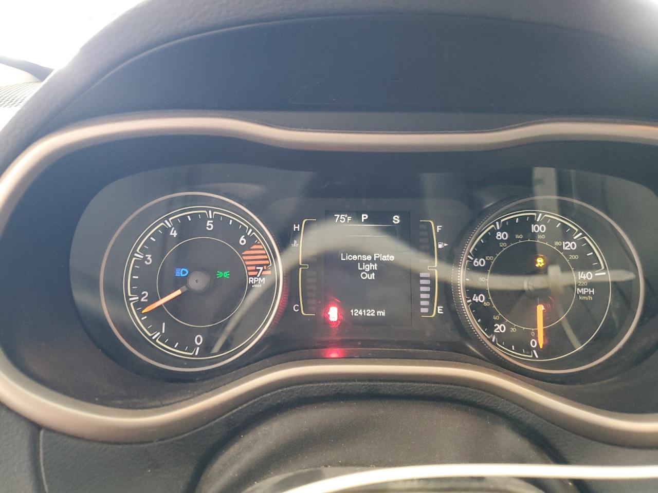 2017 Jeep Cherokee Latitude VIN: 1C4PJMCB9HW590871 Lot: 82179775