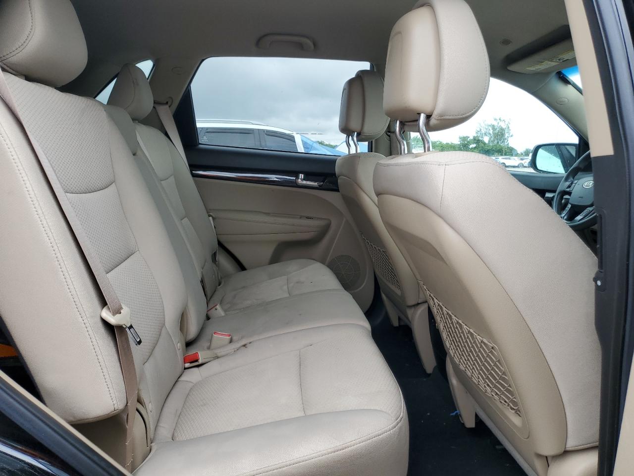 2011 Kia Sorento Base VIN: 5XYKT3A11BG022000 Lot: 82305685