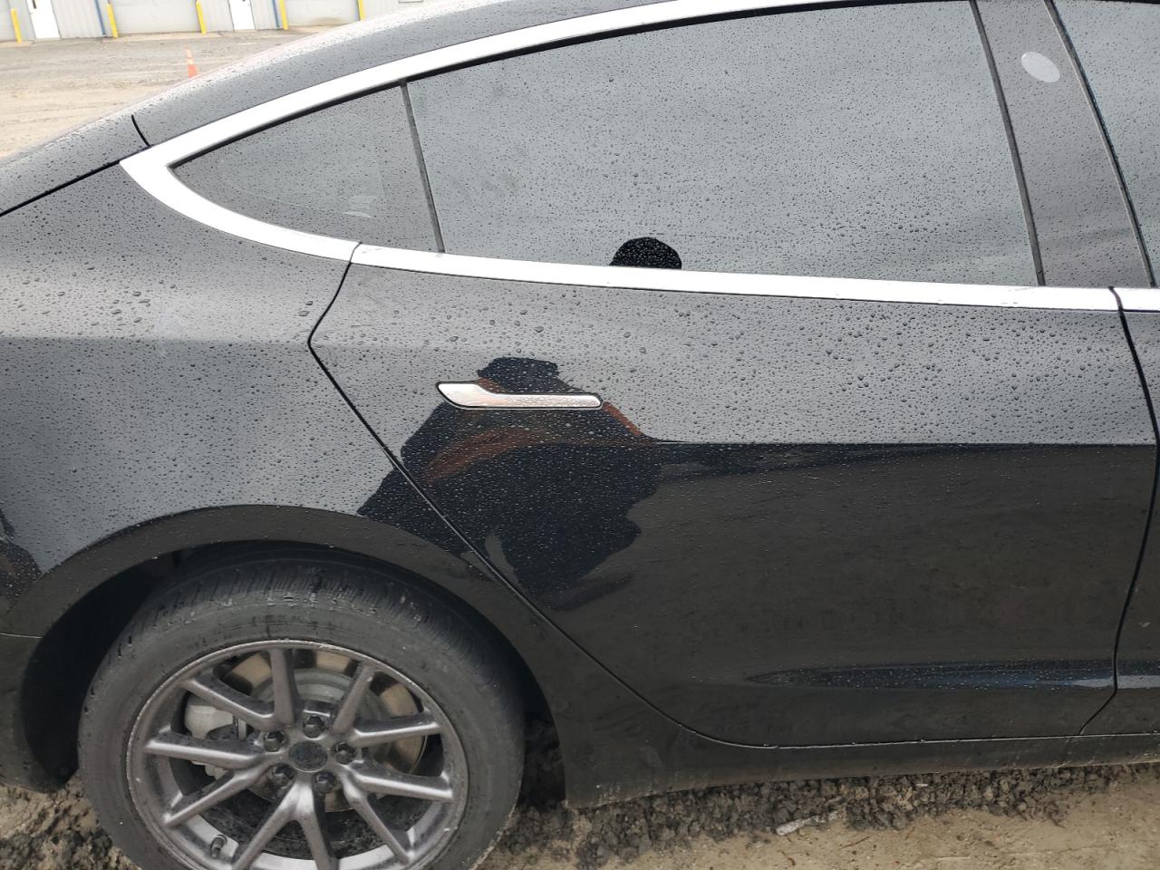 2019 Tesla Model 3 VIN: 5YJ3E1EA8KF306213 Lot: 90433095