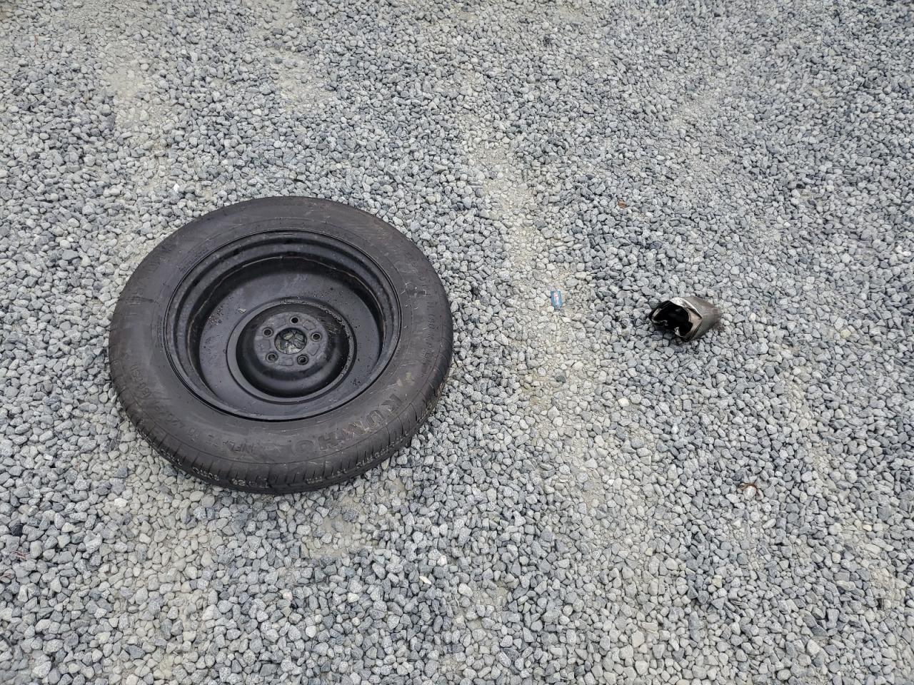 2010 Kia Soul + VIN: KNDJT2A20A7168575 Lot: 82276475