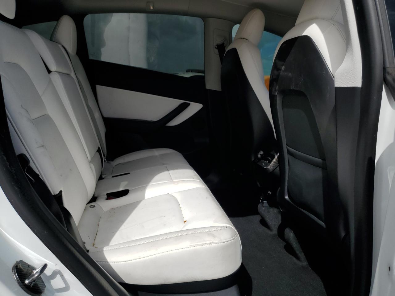 2021 Tesla Model Y VIN: 5YJYGDEE5MF074368 Lot: 84868755