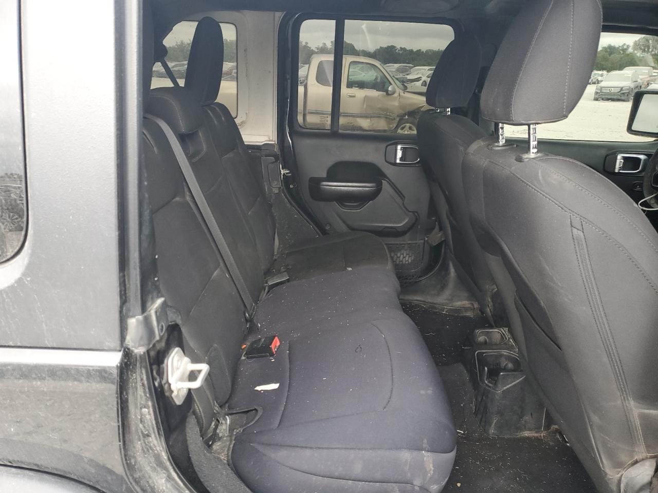 2018 Jeep Wrangler Unlimited Sport VIN: 1C4HJXDG3JW105064 Lot: 82244045