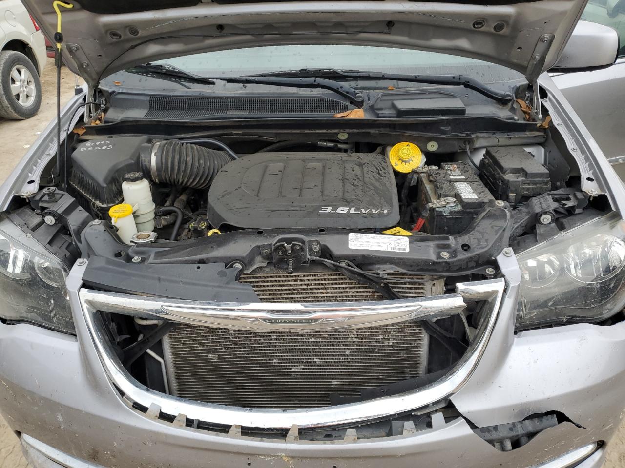 2015 Chrysler Town & Country S VIN: 2C4RC1HGXFR546941 Lot: 87013795