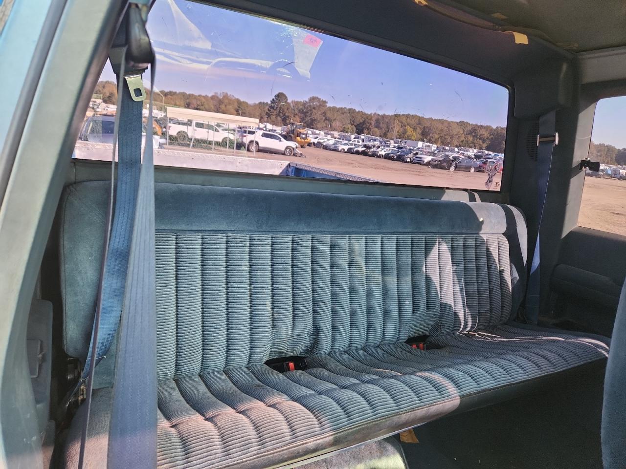 1992 Chevrolet Gmt-400 K1500 VIN: 2GCEK19H8N1183528 Lot: 90629255