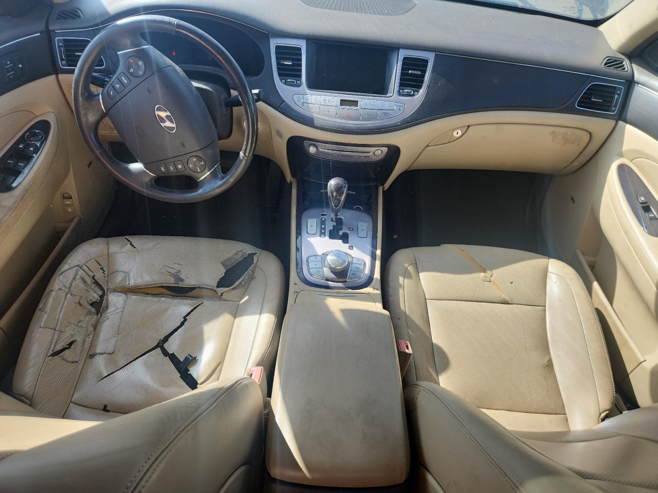 2011 Hyundai Genesis 4.6L VIN: KMHGC4DF8BU125007 Lot: 87026275