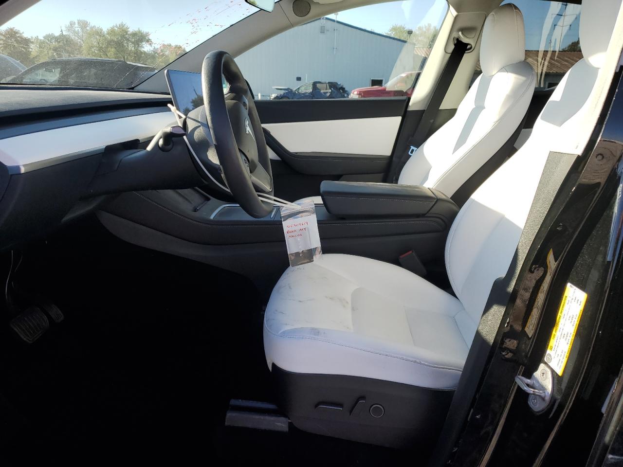 2022 Tesla Model Y VIN: 7SAYGDEE2NF309619 Lot: 81777025