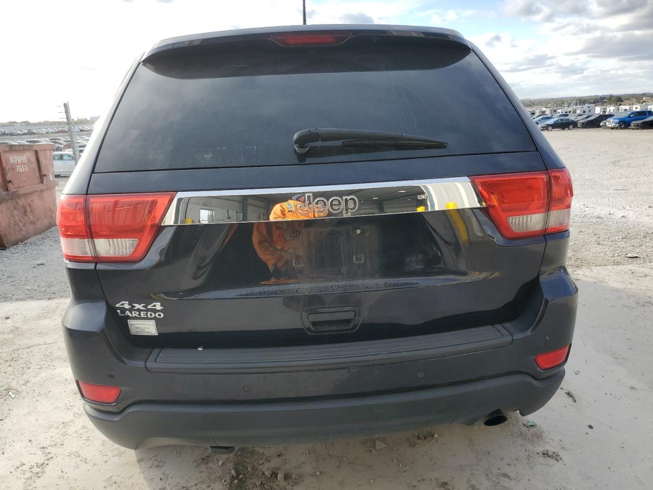 2011 Jeep Grand Cherokee Laredo VIN: 1J4RR4GG4BC641672 Lot: 87097715