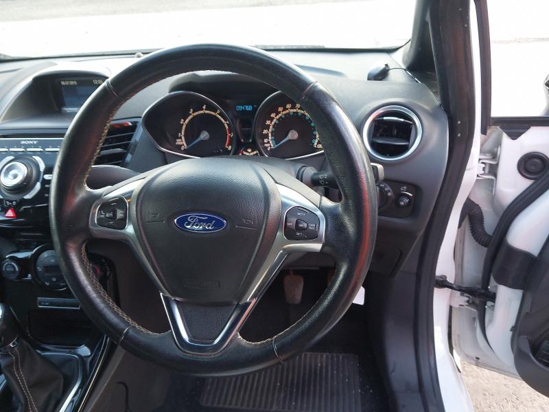 2015 FORD FIESTA 1.0 ECOBOOST TITANIUM 5DR