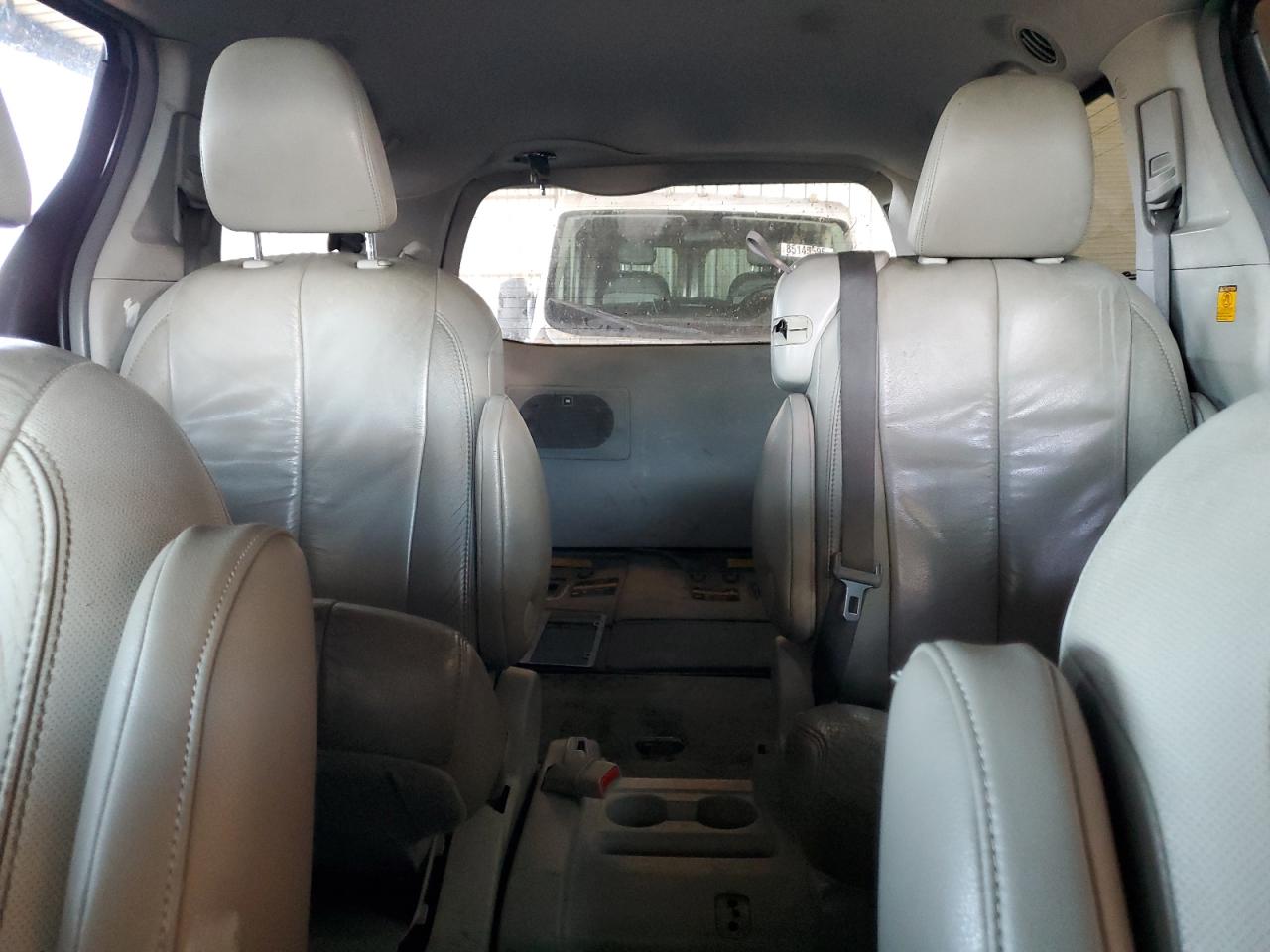 2011 Toyota Sienna Xle VIN: 5TDYK3DC2BS169987 Lot: 86298135