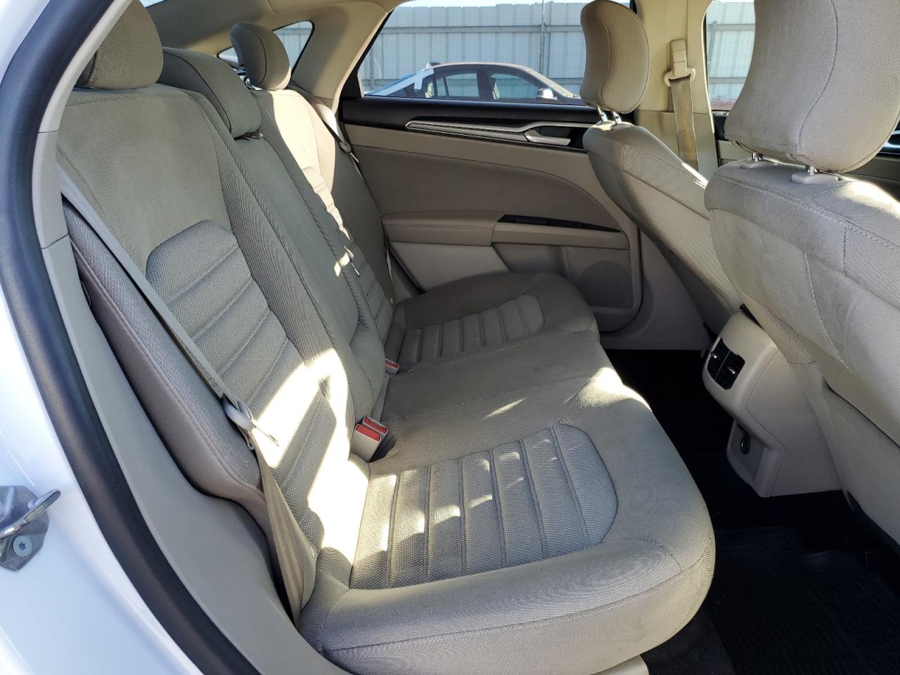 2019 Ford Fusion Se VIN: 3FA6P0LU4KR236082 Lot: 86073625