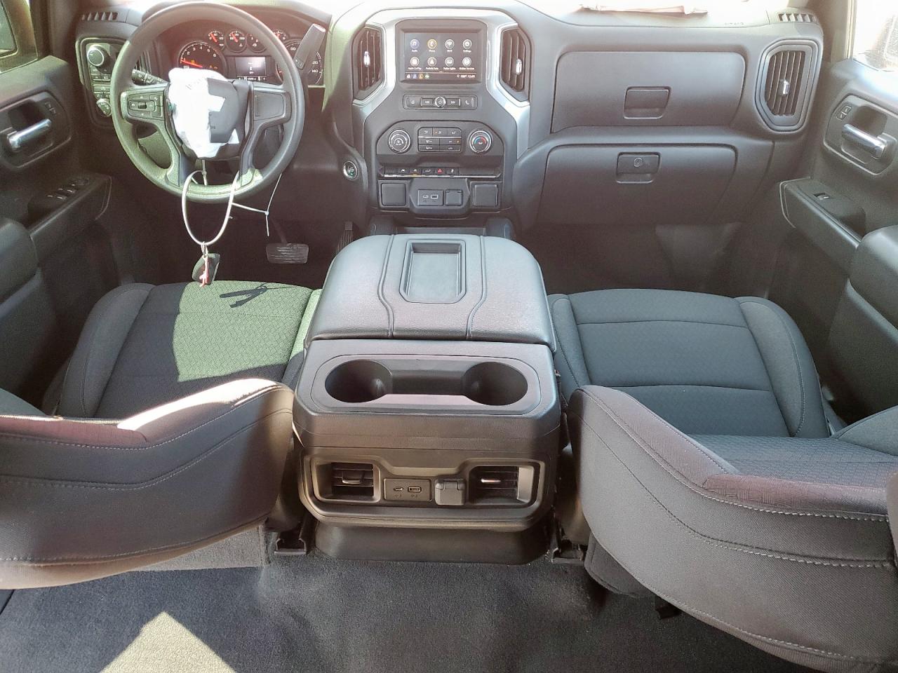 2022 Chevrolet Silverado K1500 Custom VIN: 3GCPDBEK5NG562813 Lot: 86256665