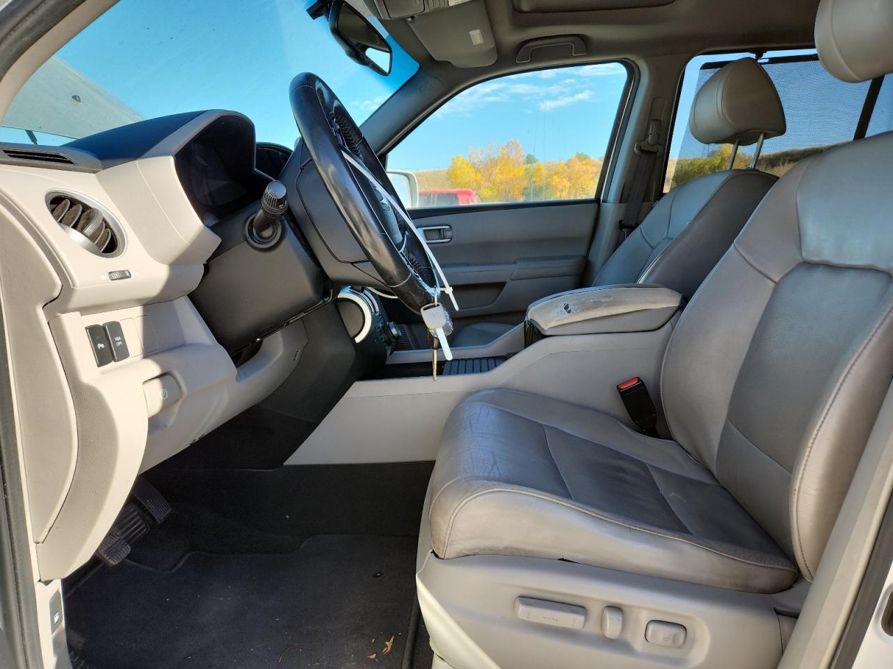 2011 Honda Pilot Touring VIN: 5FNYF4H93BB013566 Lot: 87259905