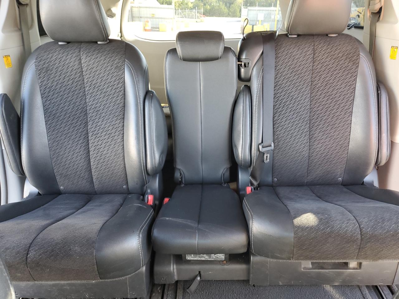 2012 Toyota Sienna Sport VIN: 5TDXK3DC8CS247668 Lot: 82375055