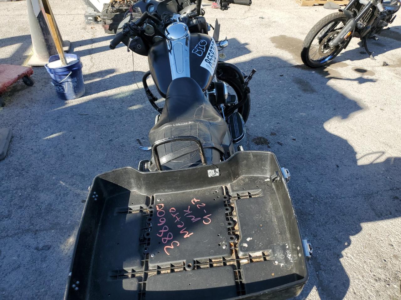 2013 Harley-Davidson Fltrx Road Glide Custom VIN: 1HD1KHM13DB660462 Lot: 85587635