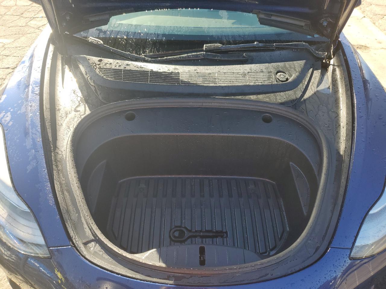 2022 Tesla Model 3 VIN: 5YJ3E1EB8NF305169 Lot: 85837455