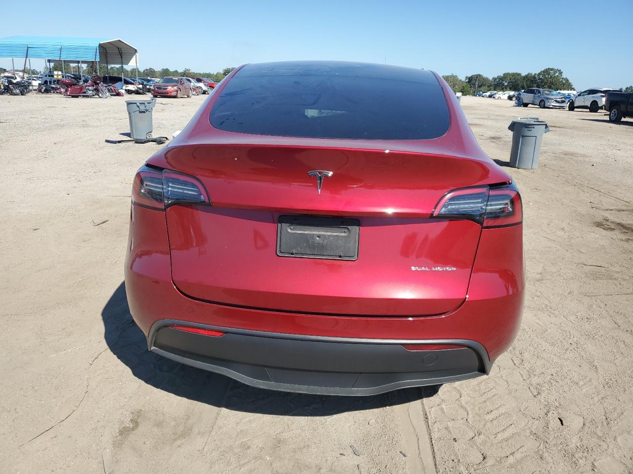 2024 Tesla Model Y VIN: 7SAYGAEE2RF124524 Lot: 86334845