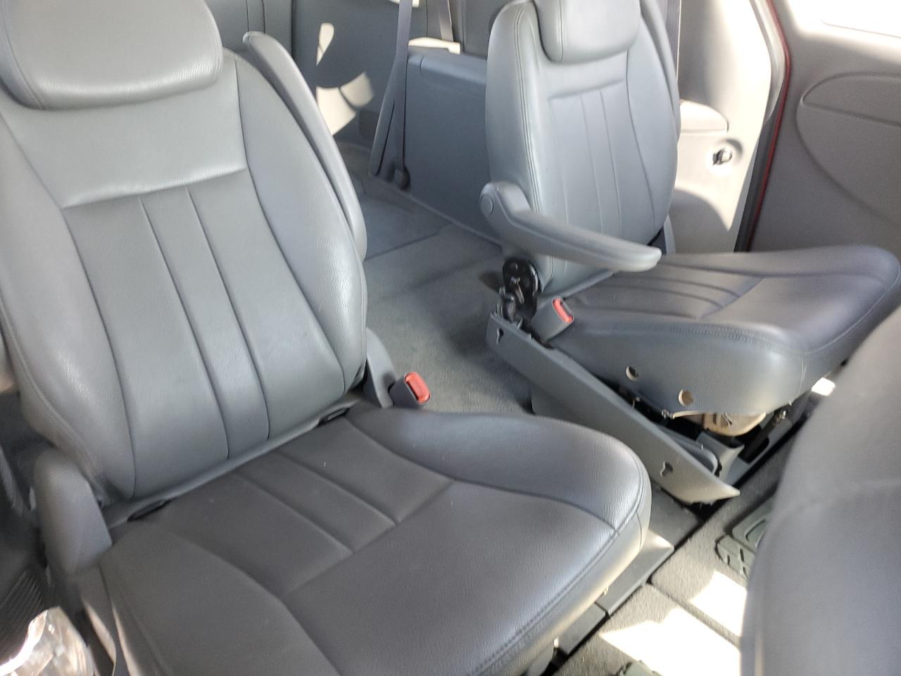 2006 Dodge Grand Caravan Sxt VIN: 2D4GP44LX6R914666 Lot: 82231375