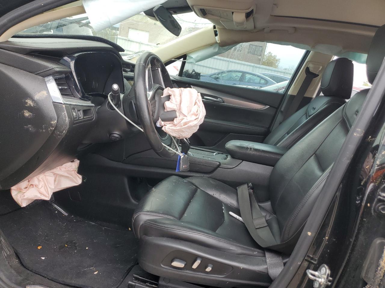 2018 Cadillac Xt5 Luxury VIN: 1GYKNCRS5JZ236828 Lot: 90354895