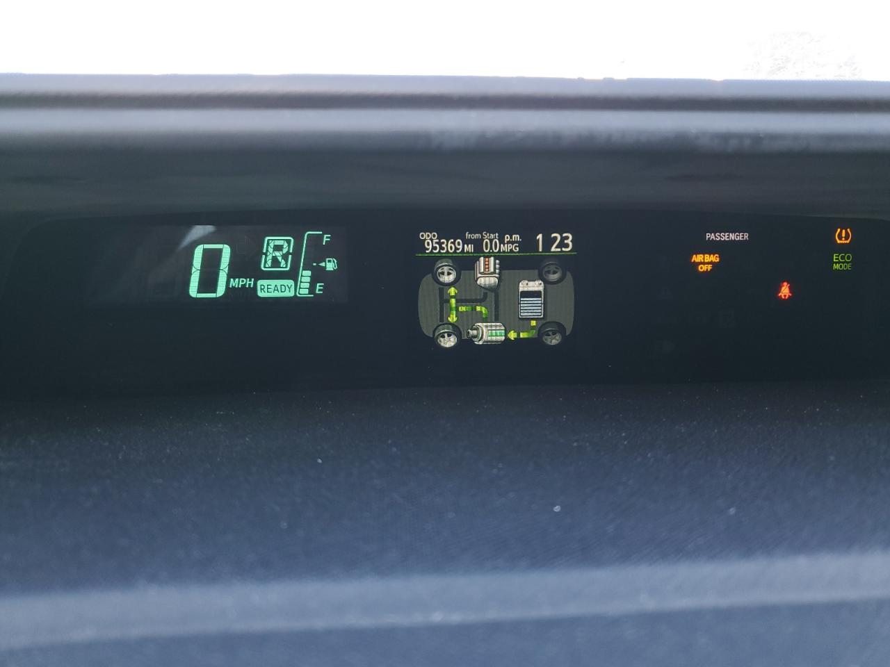 2013 Toyota Prius C VIN: JTDKDTB31D1046104 Lot: 90108985