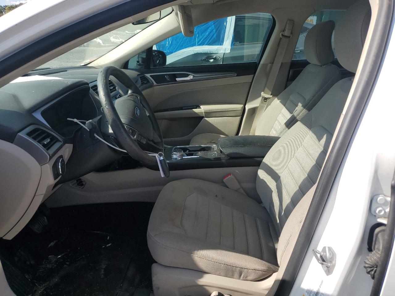 2017 Ford Fusion Se VIN: 3FA6P0HD4HR371774 Lot: 84402275