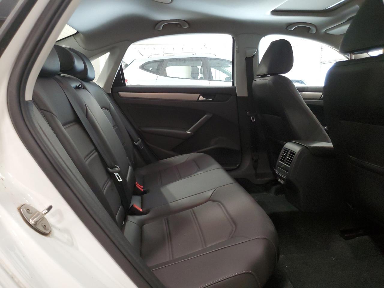 2020 Volkswagen Passat Se VIN: 1VWWA7A32LC011431 Lot: 82230225