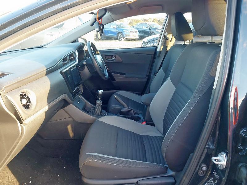 2016 TOYOTA AURIS 1.2T DESIGN 5DR