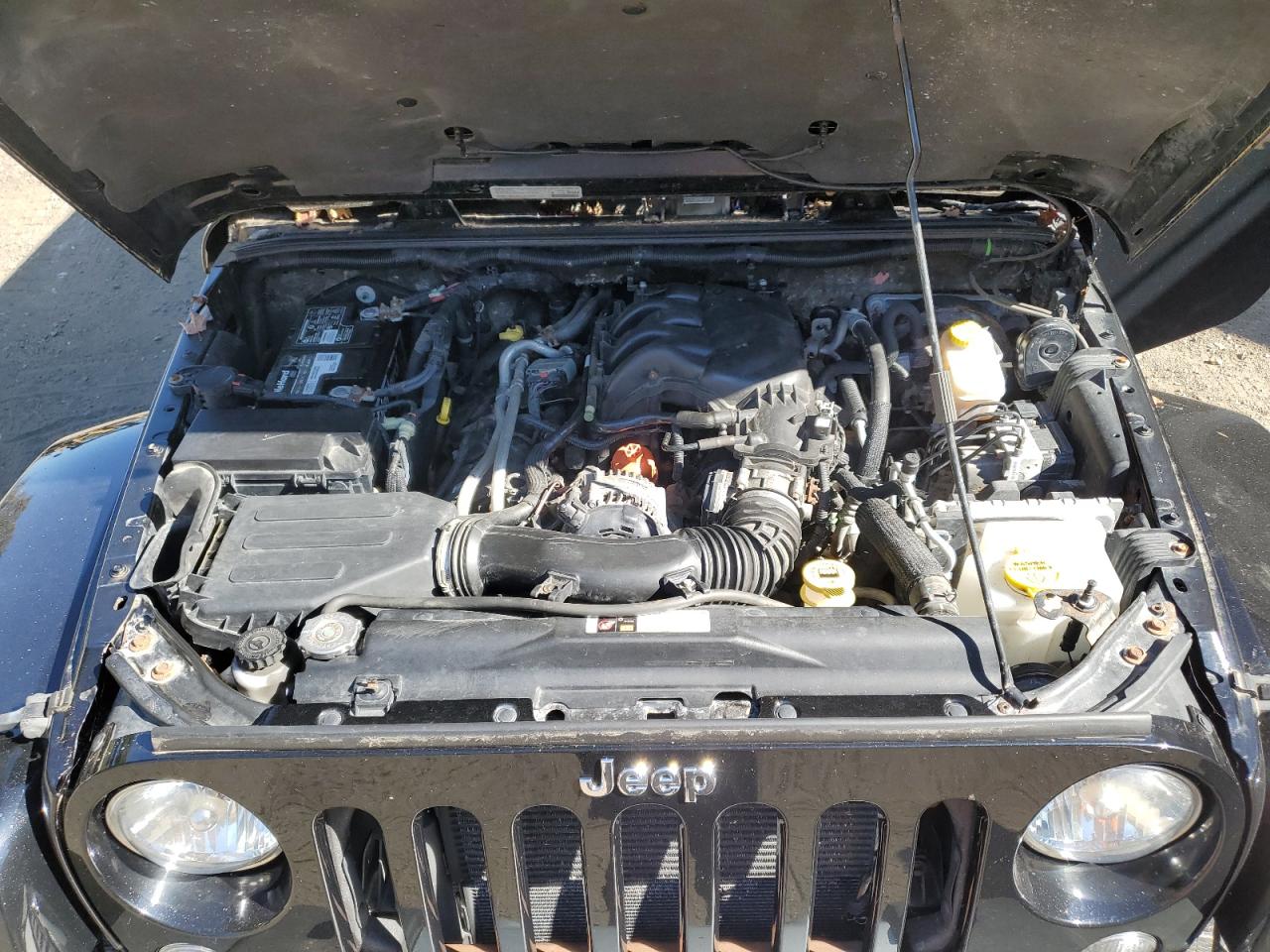 2014 Jeep Wrangler Unlimited Sahara VIN: 1C4HJWEG4EL306732 Lot: 82209865