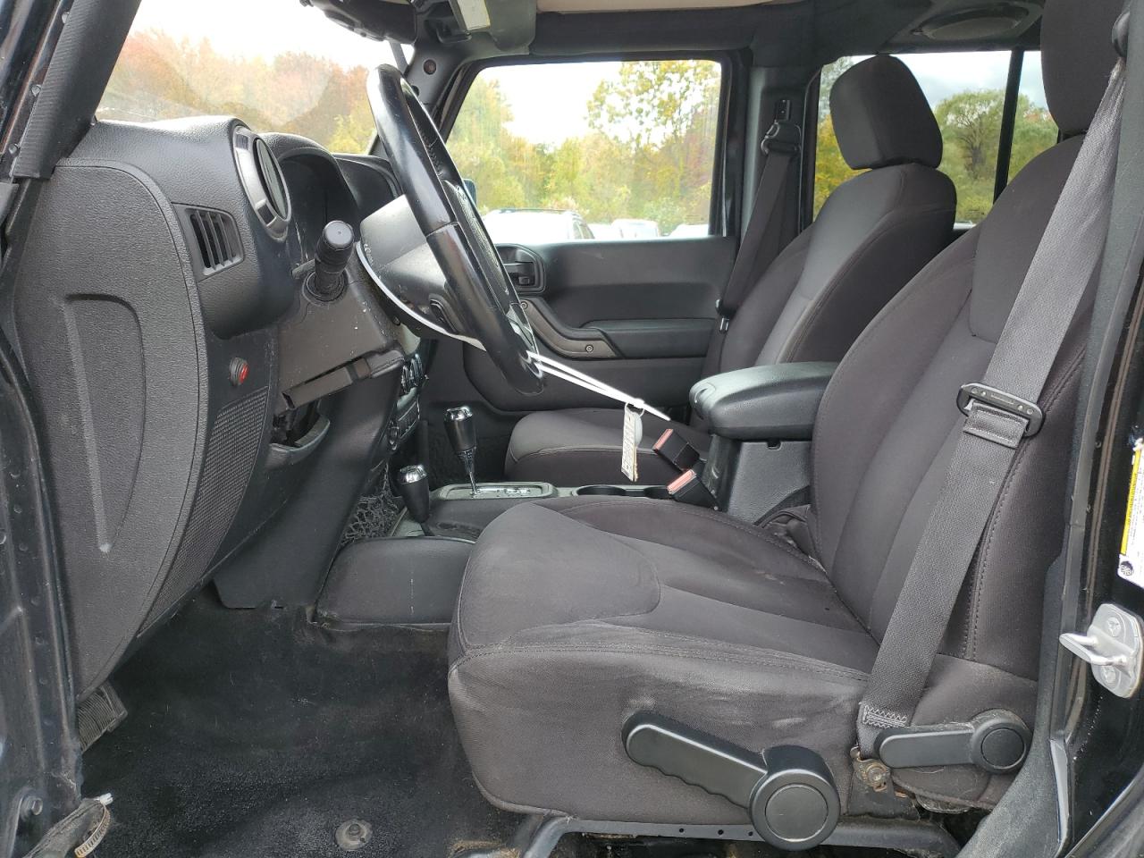 2014 Jeep Wrangler Unlimited Sport VIN: 1C4BJWDG3EL175221 Lot: 86885295