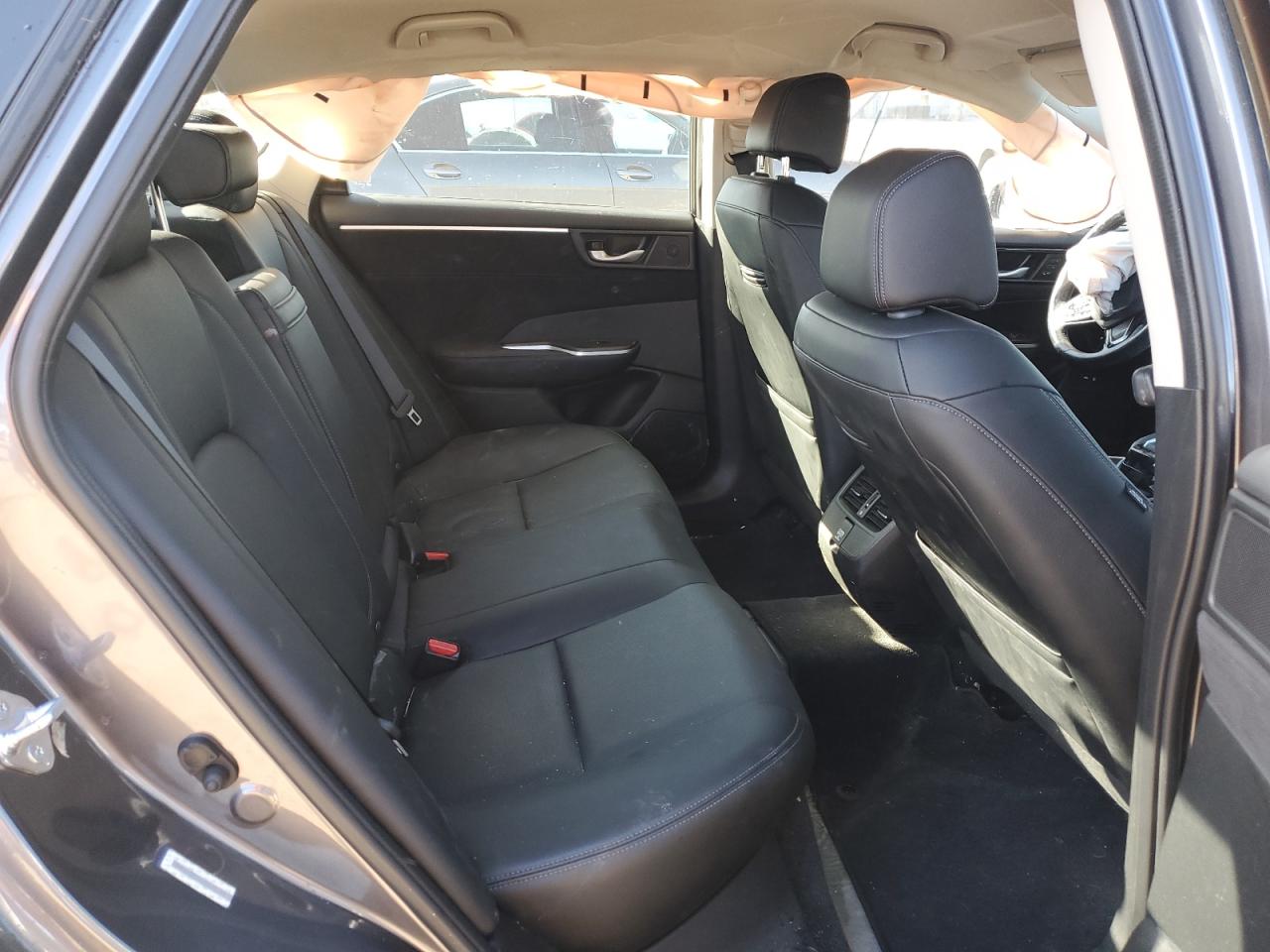 2018 Honda Clarity Touring VIN: JHMZC5F39JC020744 Lot: 89845025