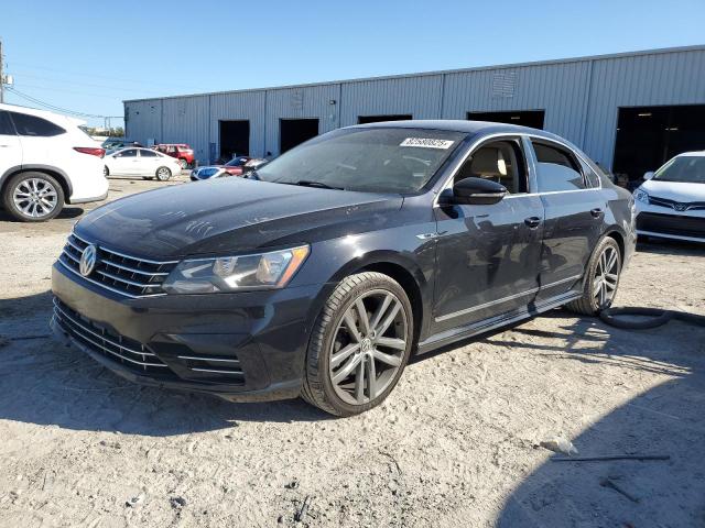 2017 Volkswagen Passat R-Line