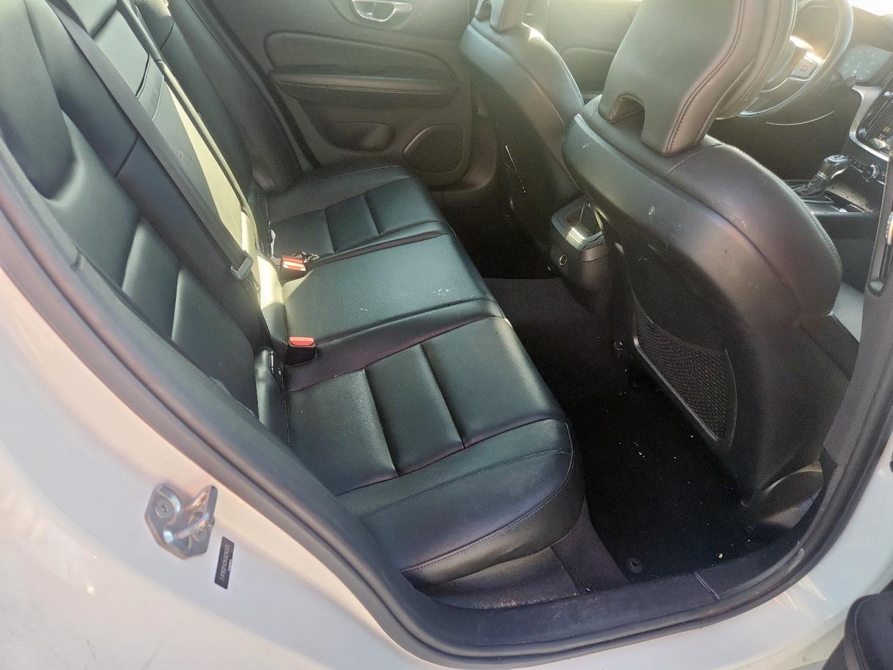 2019 Volvo S60 T5 Momentum VIN: 7JR102FK5KG016375 Lot: 84942835