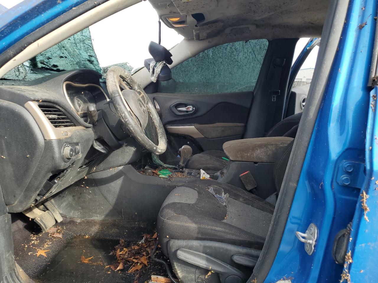 2018 Jeep Cherokee Latitude VIN: 1C4PJMCB4JD597650 Lot: 85484545