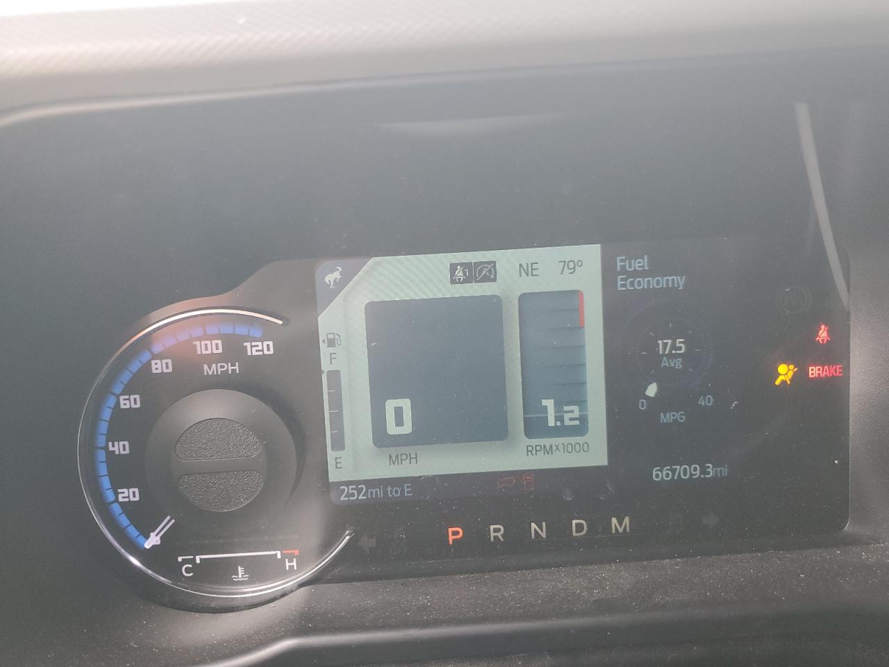 2021 Ford Bronco Base VIN: 1FMDE5DH7MLA87542 Lot: 84766175